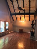 150 Hornbeam Rd in Beech Mountain, NC - Building Photo