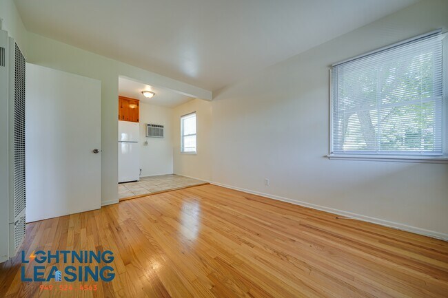 6225 Craner Ave in Los Angeles, CA - Building Photo - Building Photo