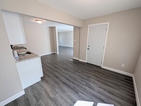10256 Ashbrook Dr in St. Louis, MO - Building Photo - Building Photo