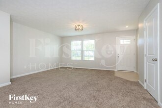 1500 Winwood Dr in Loveland, OH - Foto de edificio - Building Photo