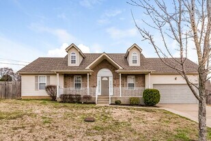 202 Zenith Ct in Smyrna, TN - Building Photo