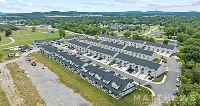 South Maple Townhomes in Lebanon, TN - Building Photo - Building Photo