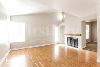 7861 Mt Shasta Cir in Las Vegas, NV - Building Photo - Building Photo