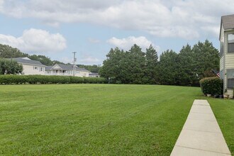 Courtney Square in Decatur, AL - Foto de edificio - Building Photo