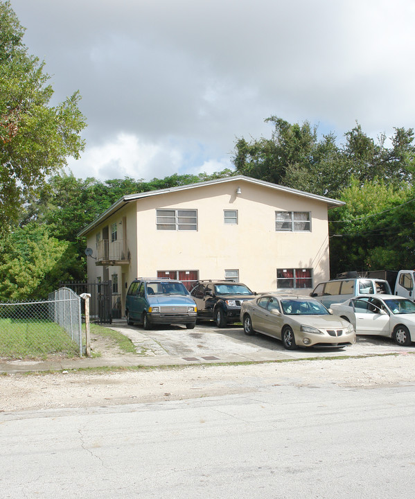 181 NE 69th St in Miami, FL - Building Photo