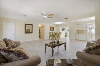 348 Dellwood Ave in Lehigh Acres, FL - Building Photo - Building Photo