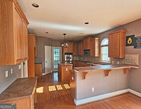 7235 Thoreau Cir in Atlanta, GA - Building Photo - Building Photo