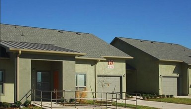 Leander Station in Leander, TX - Building Photo - Building Photo