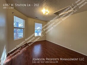 4987 W Station Ln in Boise, ID - Building Photo - Building Photo