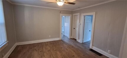 221 E Colorado Ave in St. Joseph, MO - Building Photo - Building Photo