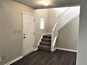 6585 W Odessa Way in McCordsville, IN - Foto de edificio - Building Photo