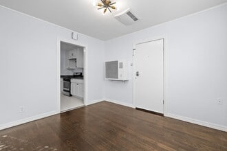 1724 Lincoln Ave, Unit B in Alameda, CA - Building Photo - Building Photo