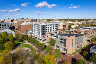 240i in Grand Rapids, MI - Building Photo - Building Photo