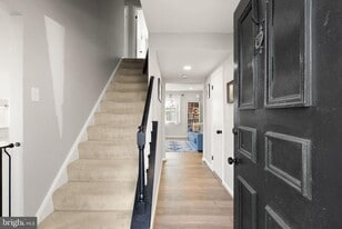 7393 Colton Ln in Manassas, VA - Building Photo