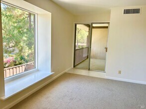 9 Forest Ln in San Rafael, CA - Building Photo - Building Photo