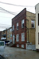 846 E 214th St in Bronx, NY - Building Photo