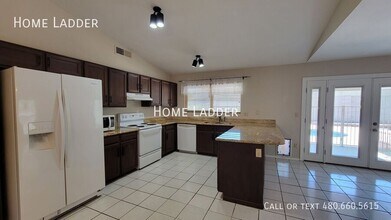 10201 S 49th St in Phoenix, AZ - Building Photo - Building Photo