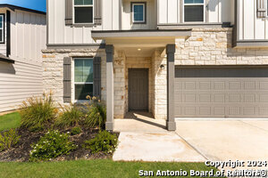 4041 Sun Meadow Ln. in Seguin, TX - Building Photo - Building Photo