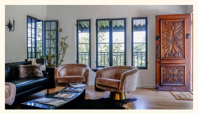 property at 3934 Fernwood Ave