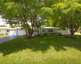 1791 NE 46th St in Oakland Park, FL - Building Photo - Building Photo