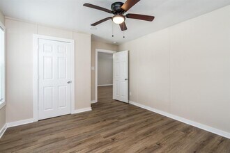 605 Hospital St in Tomball, TX - Building Photo - Building Photo