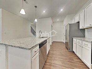 3076 Day Flower Dr in Clayton, NC - Foto de edificio - Building Photo