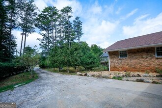 2765 Collins Hill Rd in Lawrenceville, GA - Foto de edificio - Building Photo