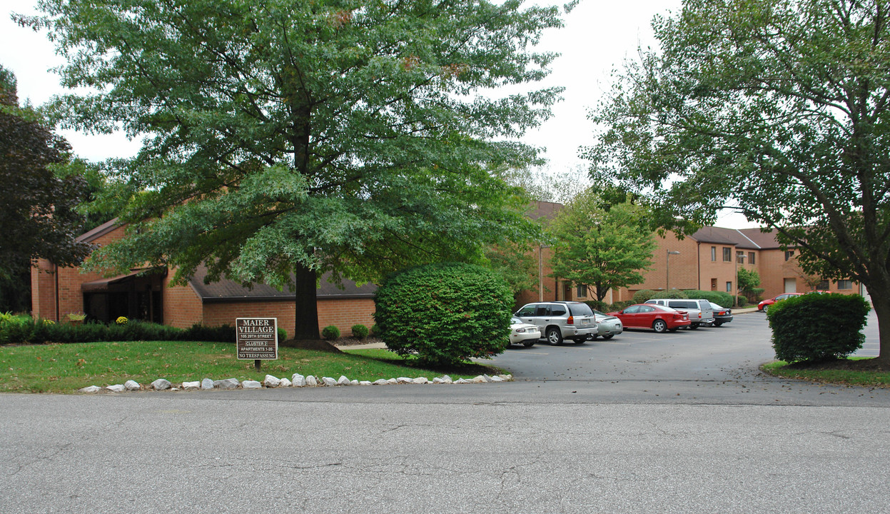 Maier Village Charlston Medical Center in Charleston, WV - Foto de edificio