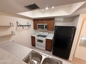 616 S Hardy Dr in Tempe, AZ - Building Photo - Building Photo