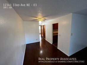 12341 33rd Ave NE in Seattle, WA - Building Photo - Building Photo