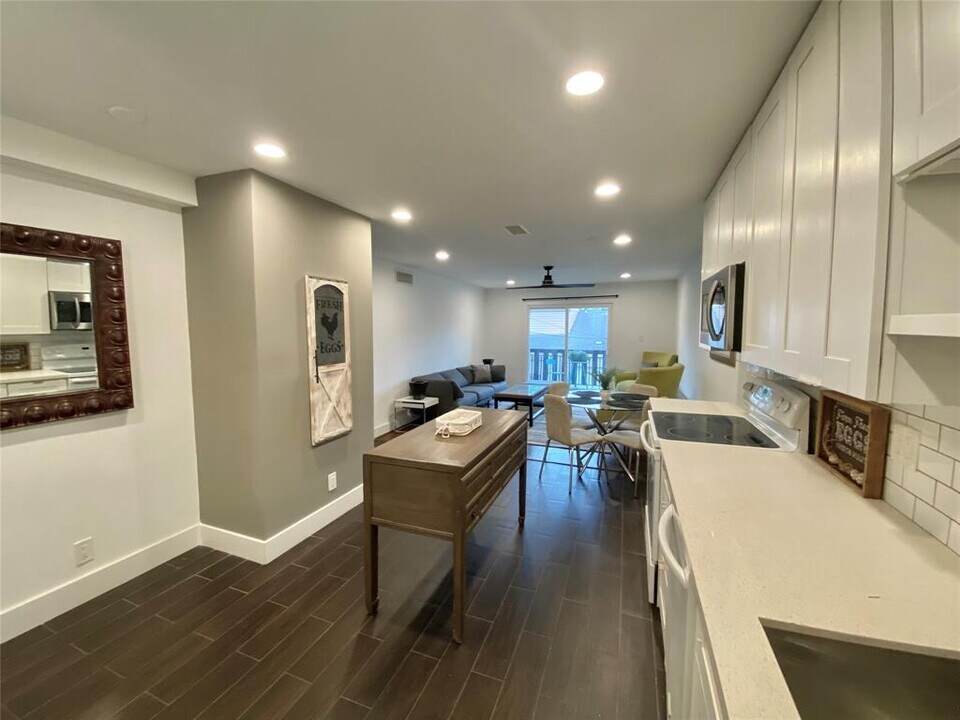 3517 Audubon Pl in Houston, TX - Foto de edificio