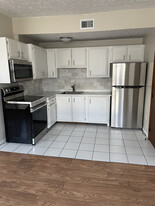 210-212 S Melville Ave in Tampa, FL - Building Photo