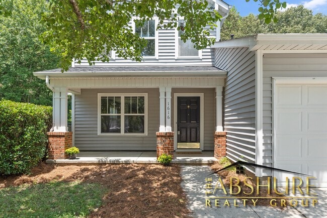 1616 Southcross St in Fuquay Varina, NC - Building Photo - Building Photo