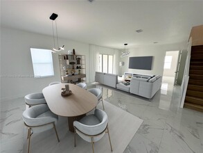 4457 SW 123rd Terrace in Davie, FL - Building Photo - Building Photo
