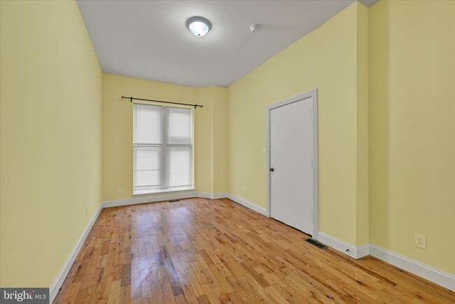 221 E Lafayette Ave in Baltimore, MD - Building Photo - Building Photo