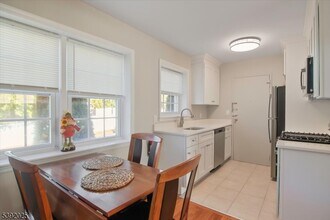 159 Ridge Rd in Cedar Grove, NJ - Building Photo - Building Photo