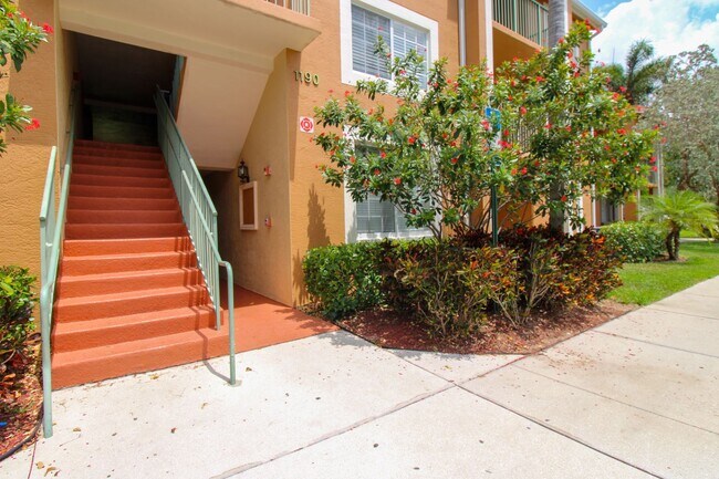 property at 1190 Wildwood Lakes Blvd