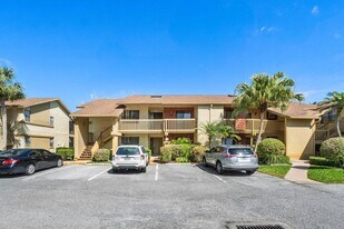 13135 Chadwick Ct in West Palm Beach, FL - Building Photo