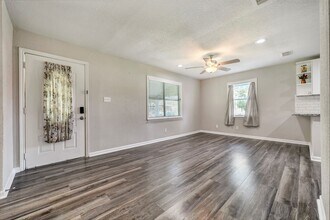 7506 Bluebonnet St in Pearland, TX - Building Photo - Building Photo