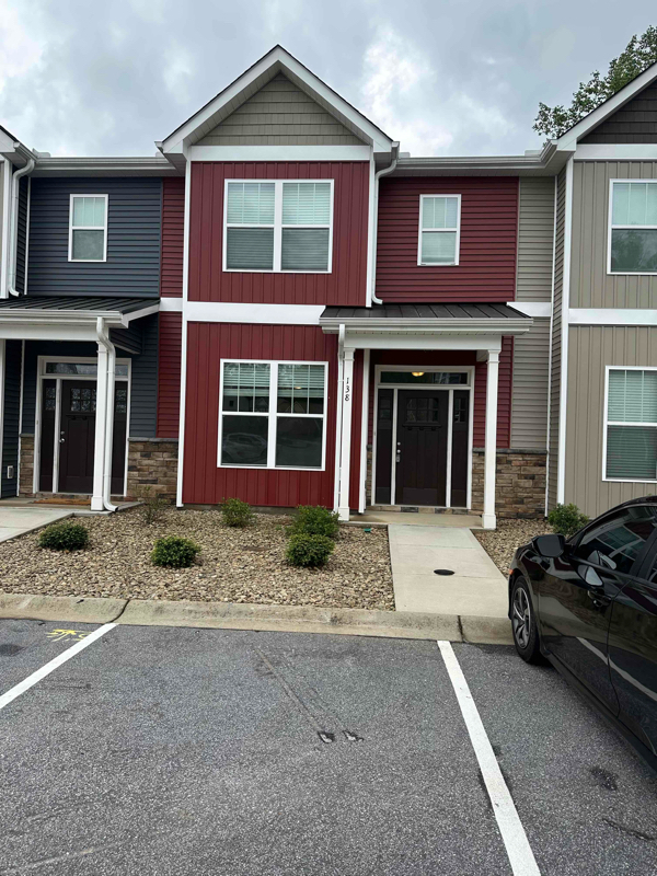 property at 138 Creekland Wy