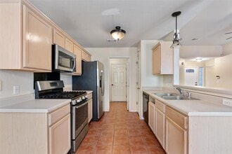 14603 Fitzgibbon Dr in Austin, TX - Building Photo - Building Photo
