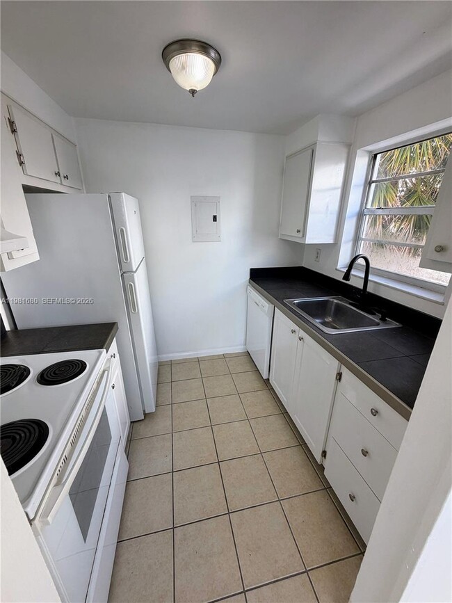 property at 2001 Bay Dr