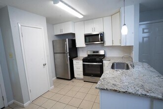 9703 Roxanna Dr in Austin, TX - Building Photo - Building Photo