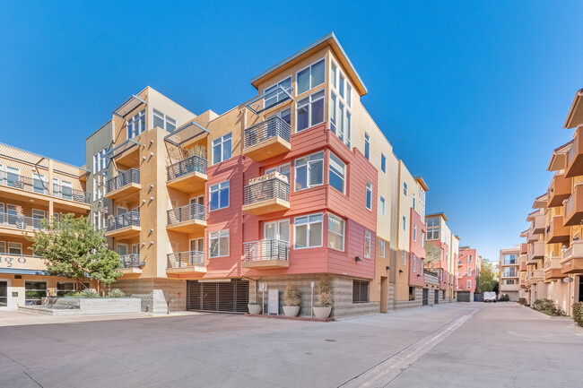 4050 Glencoe Ave, Unit 206 in Marina Del Rey, CA - Building Photo - Building Photo