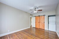 516 W Gray St photo'