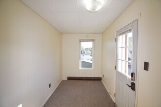 20 S Chestnut St in Mill Hall, PA - Building Photo - Building Photo