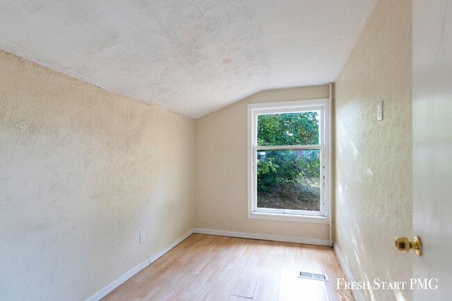 177 McLaughlin Ave in Muskegon, MI - Building Photo - Building Photo