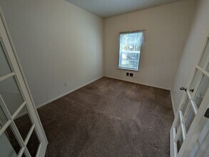 1770 Spencer Ct in Dupont, WA - Building Photo - Building Photo