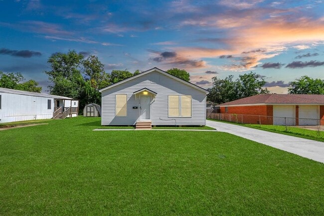 property at 112 Bowie St