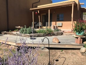1121 Calle Largo, Unit QUALITY Santa Fe CASITA in Santa Fe, NM - Building Photo - Building Photo